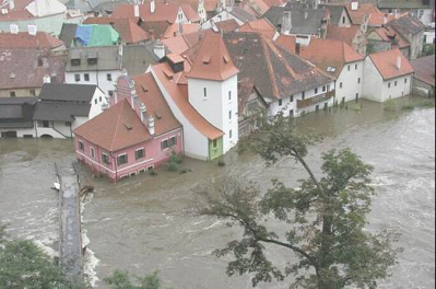 Lávka pod Plášťovým mostem